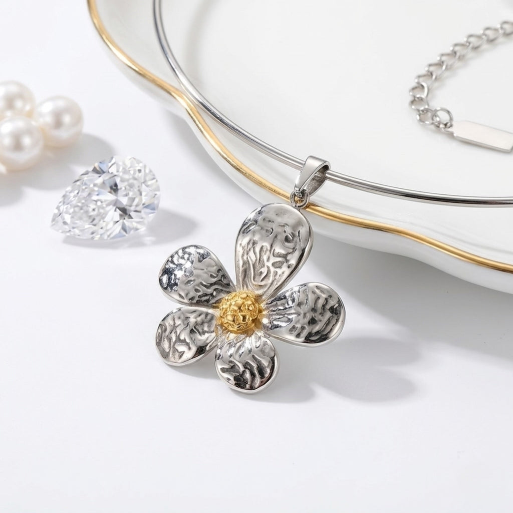 Bloom Choker