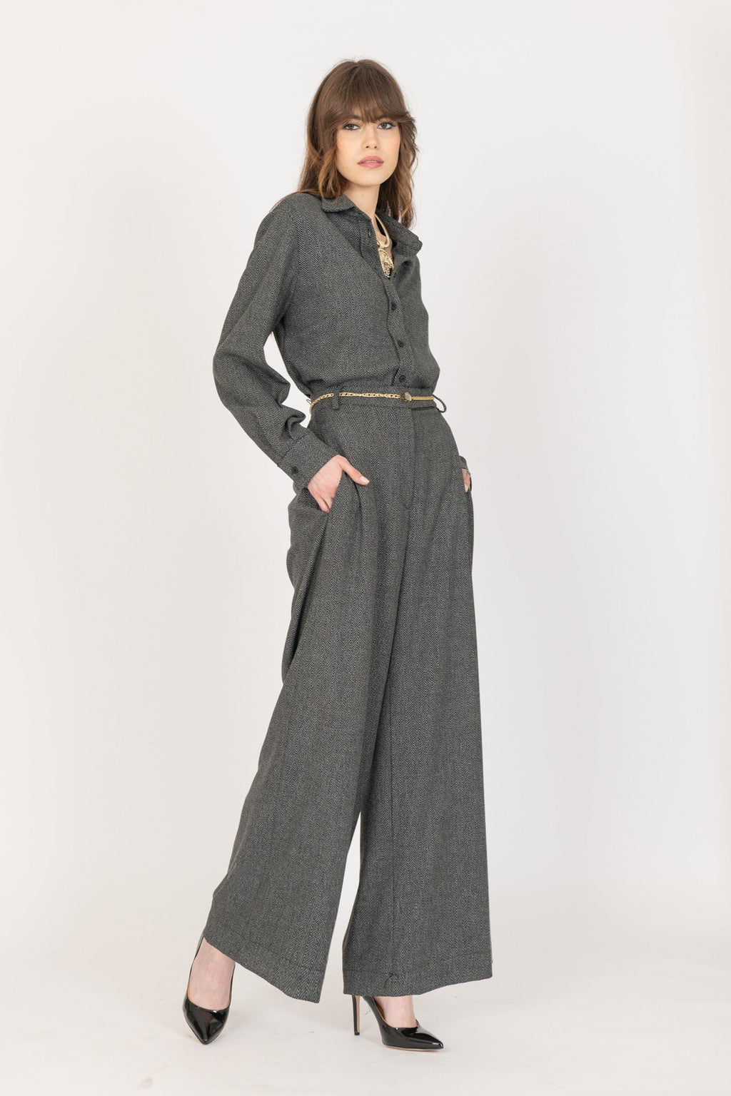 Completo Spinato No-nà: Stile Elegante e Comfort Assoluto