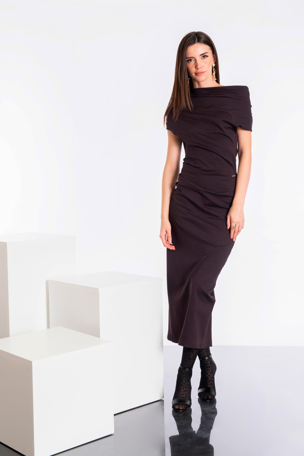 Abito punto Milano: stile elegante e versatile per ogni occasione