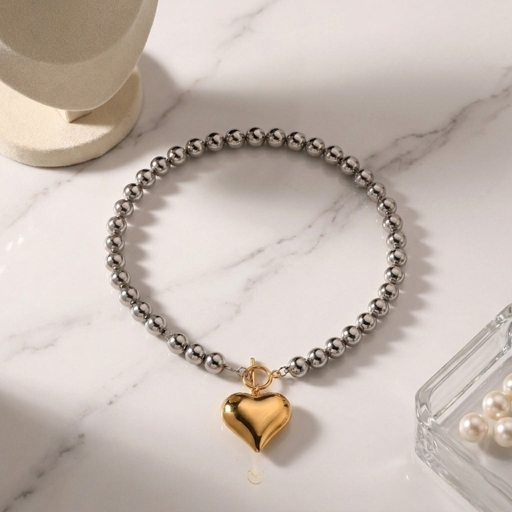 Emma Choker
