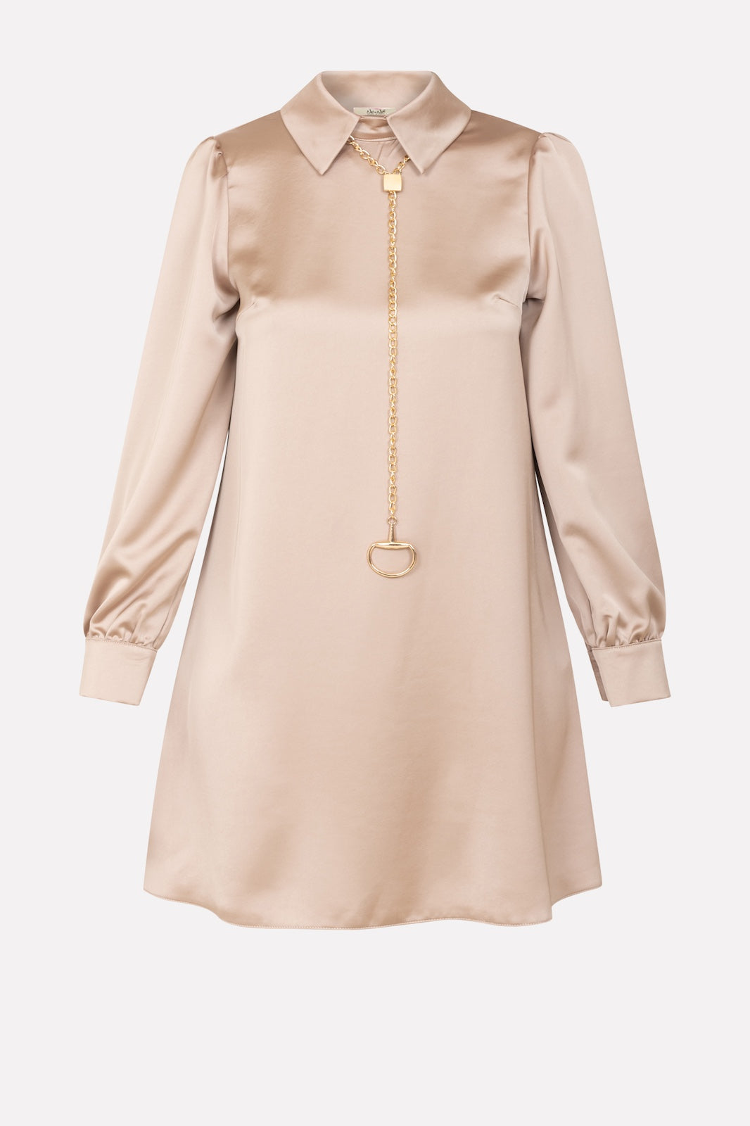 Abito con accessorio N0-nà elegante e versatile per ogni occasione