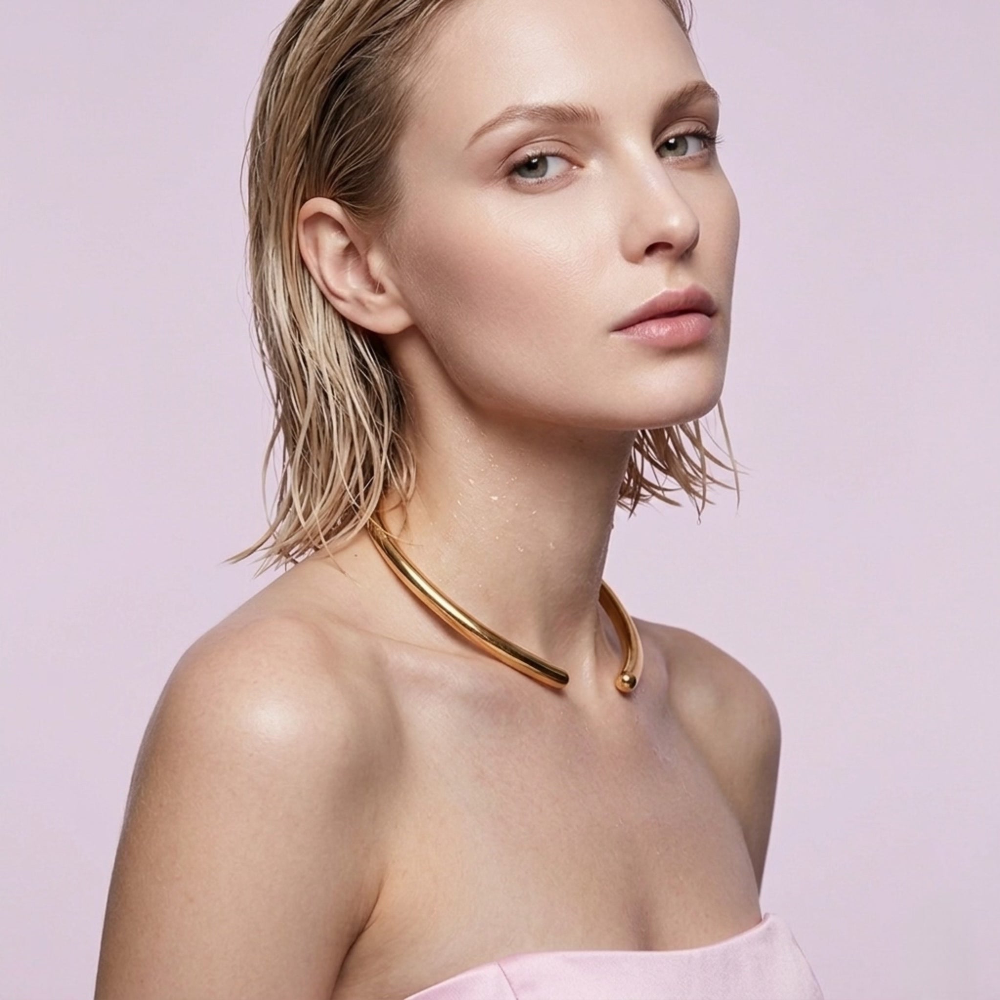 Flavia Choker