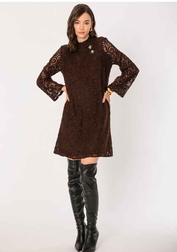 Abito Pizzo No-Nà - Eleganza e Stile Unico con Spille