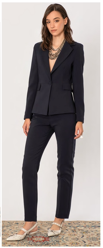 Taillier No-nà: Eleganza e Comfort per ogni Occasione